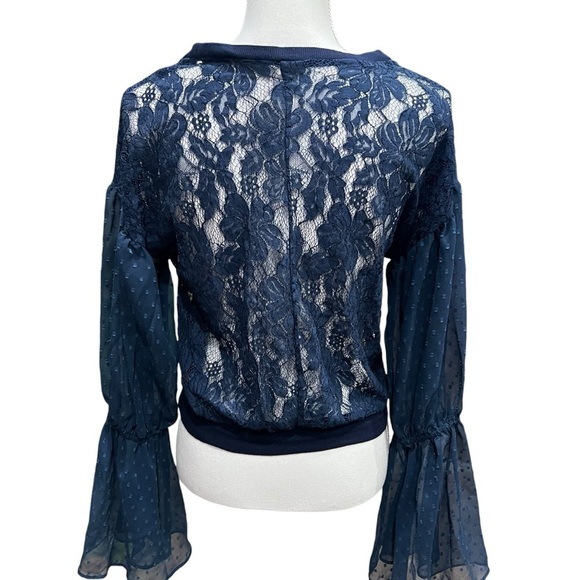 Free People Navy Something Like Love Lace Bell Sleeve Blouse Women’s XS NWT - Picture 6 of 13